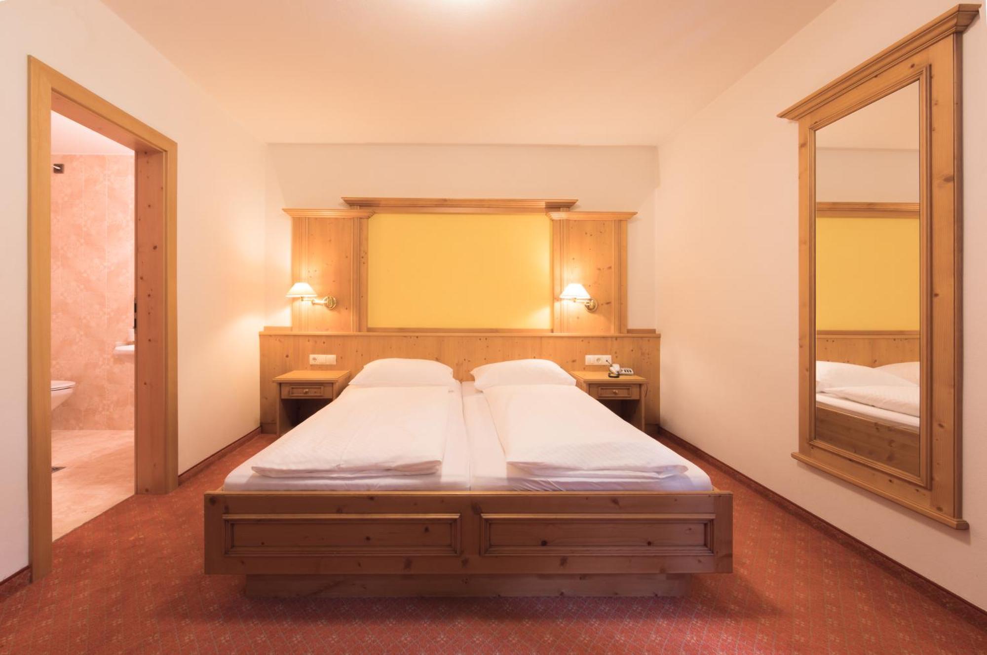Berghotel Zum Zirm Collalbo Dış mekan fotoğraf