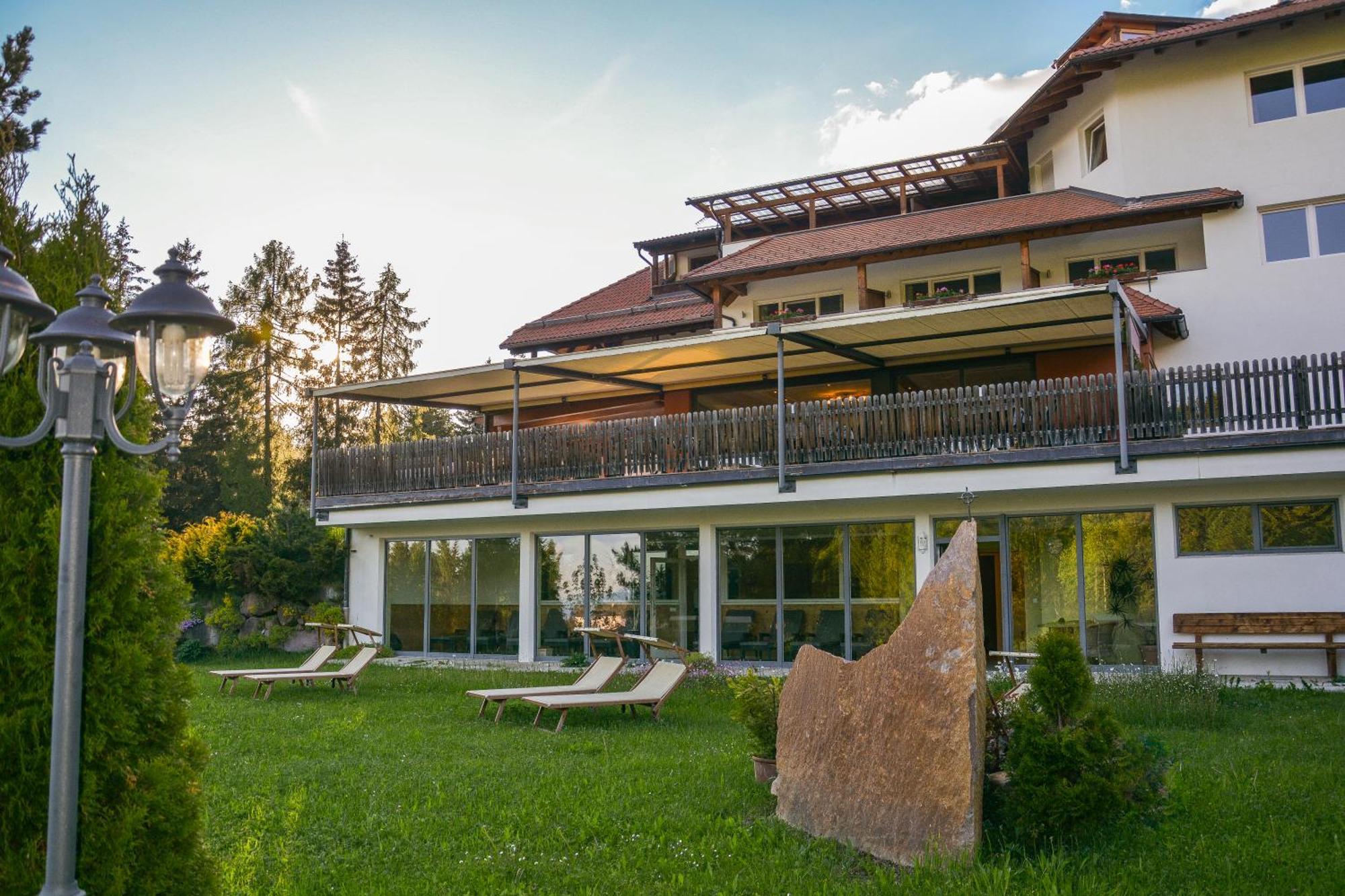 Berghotel Zum Zirm Collalbo Dış mekan fotoğraf