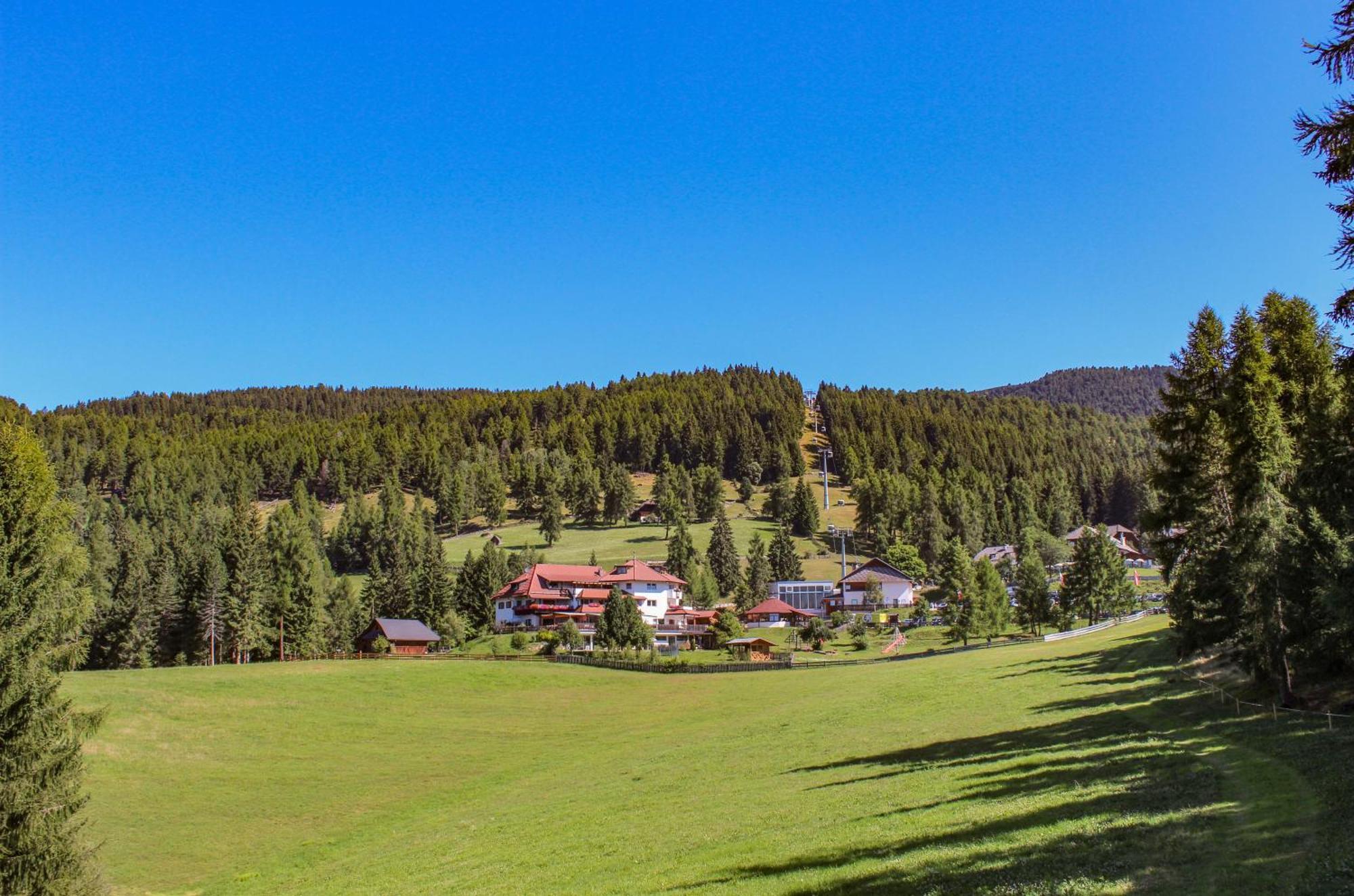 Berghotel Zum Zirm Collalbo Dış mekan fotoğraf