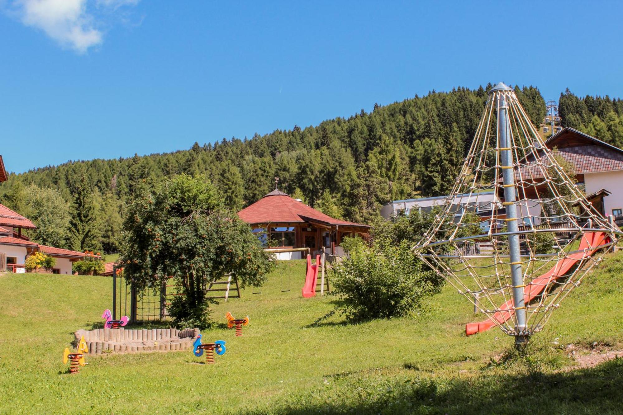 Berghotel Zum Zirm Collalbo Dış mekan fotoğraf